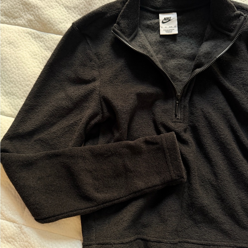 Nike women’s Black Half-Zip Fleece Pullover